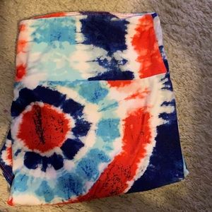 Red white and blue lularoe